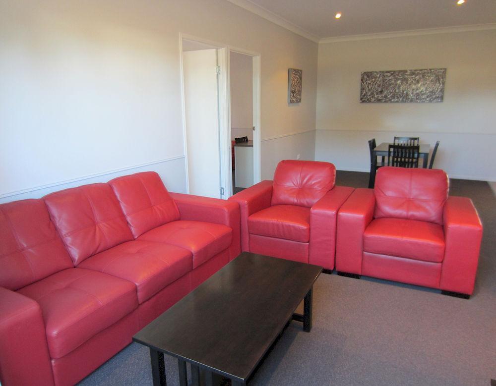 Inland Motor 4*