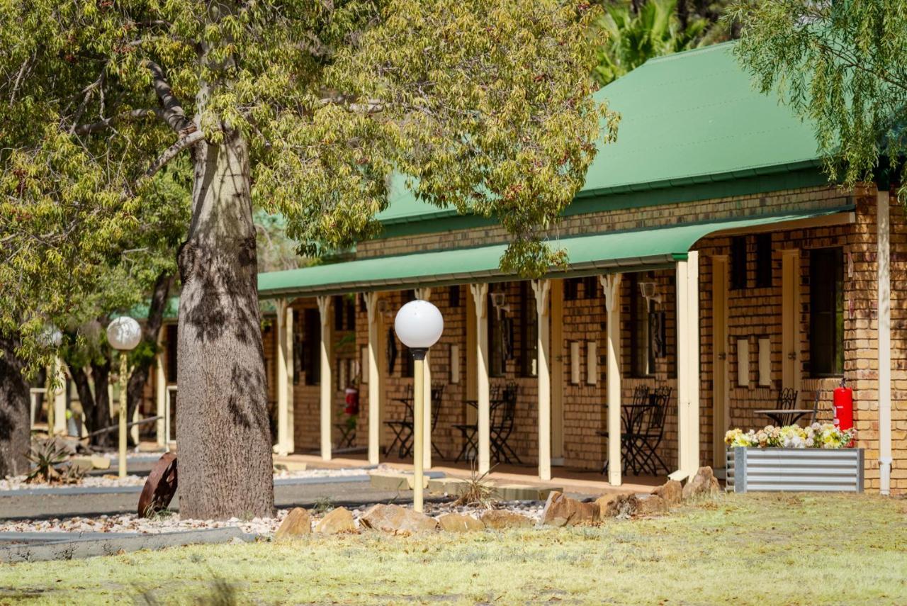 Overlander Homestead