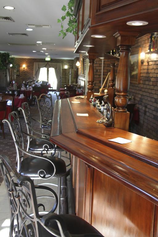 Overlander Homestead Motel 4*