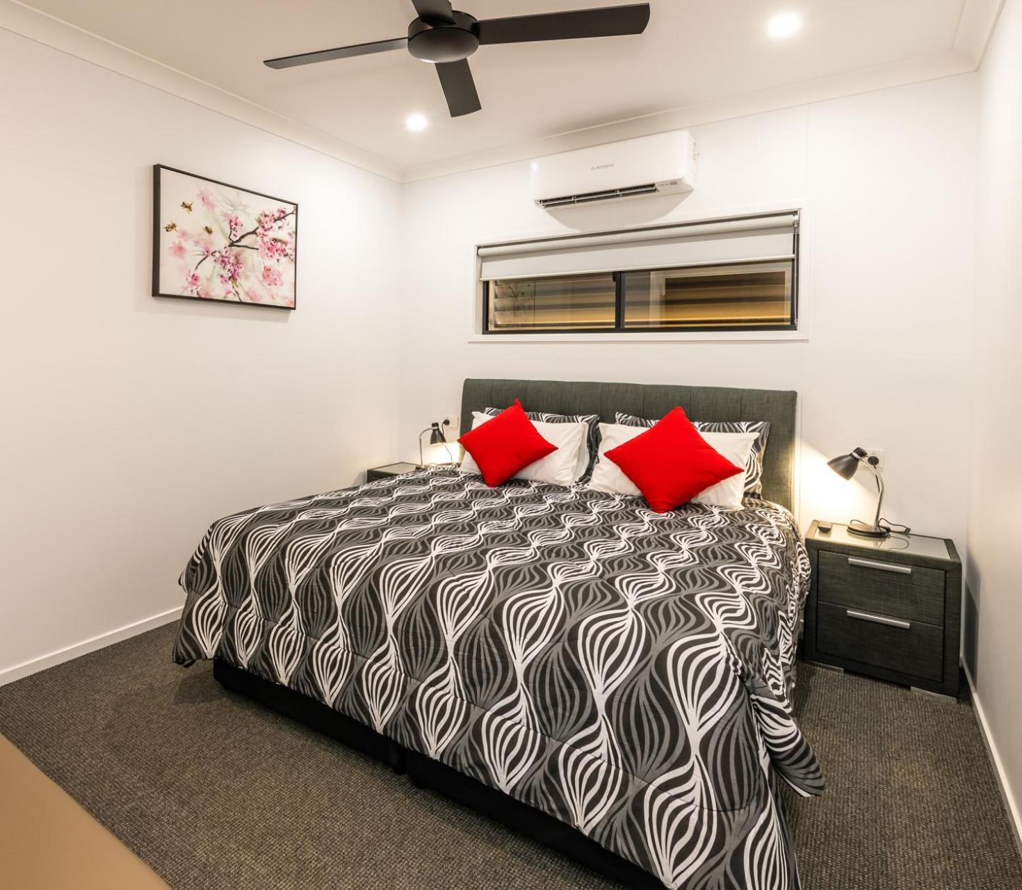 Athena Units Motel 4*
