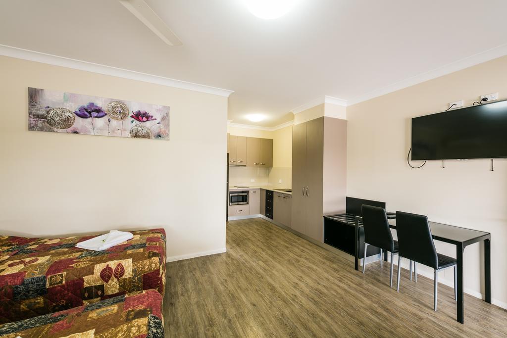 Motel Athena Units 4*