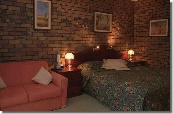 Overlander Homestead Motel