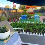 Mandalay Motel