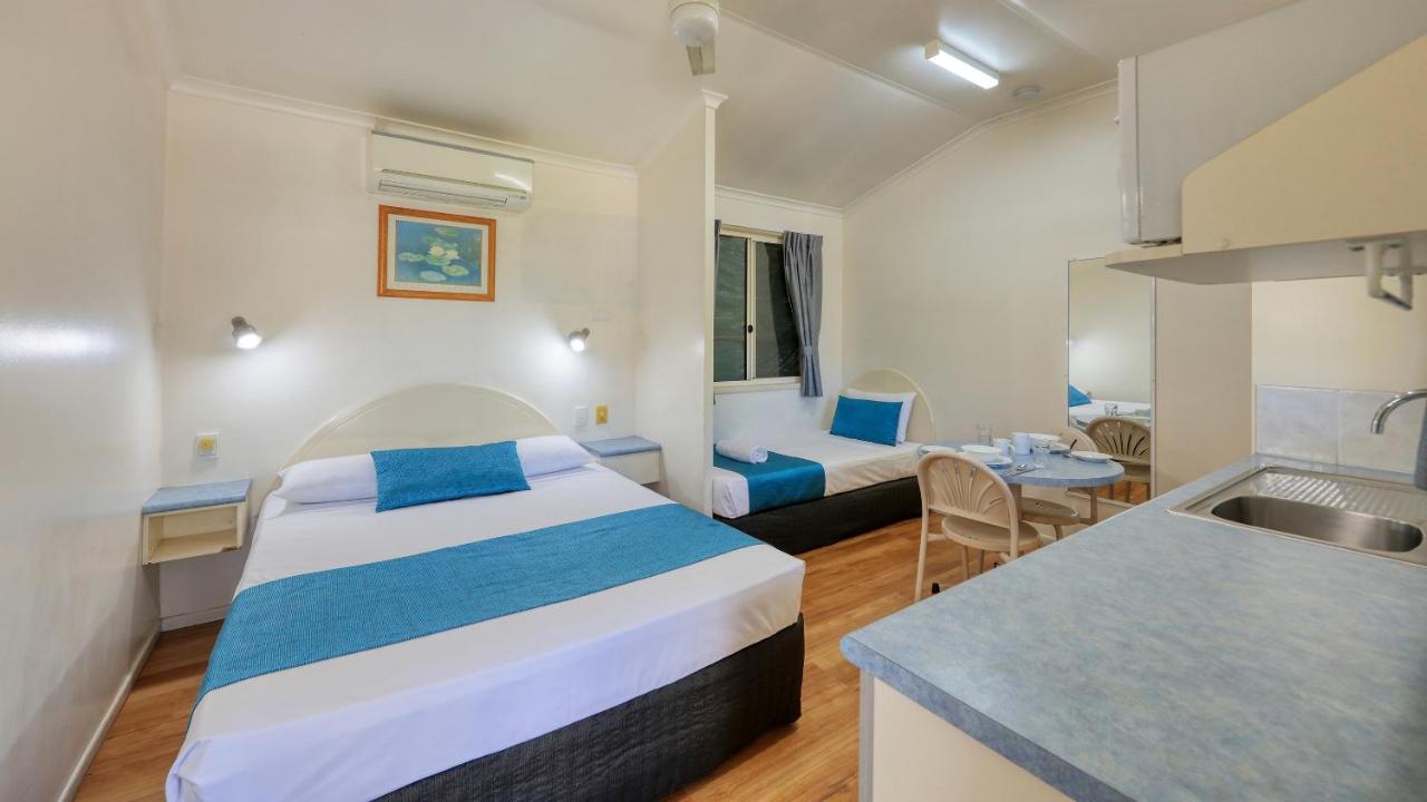 22 On Bowen Motel Roma