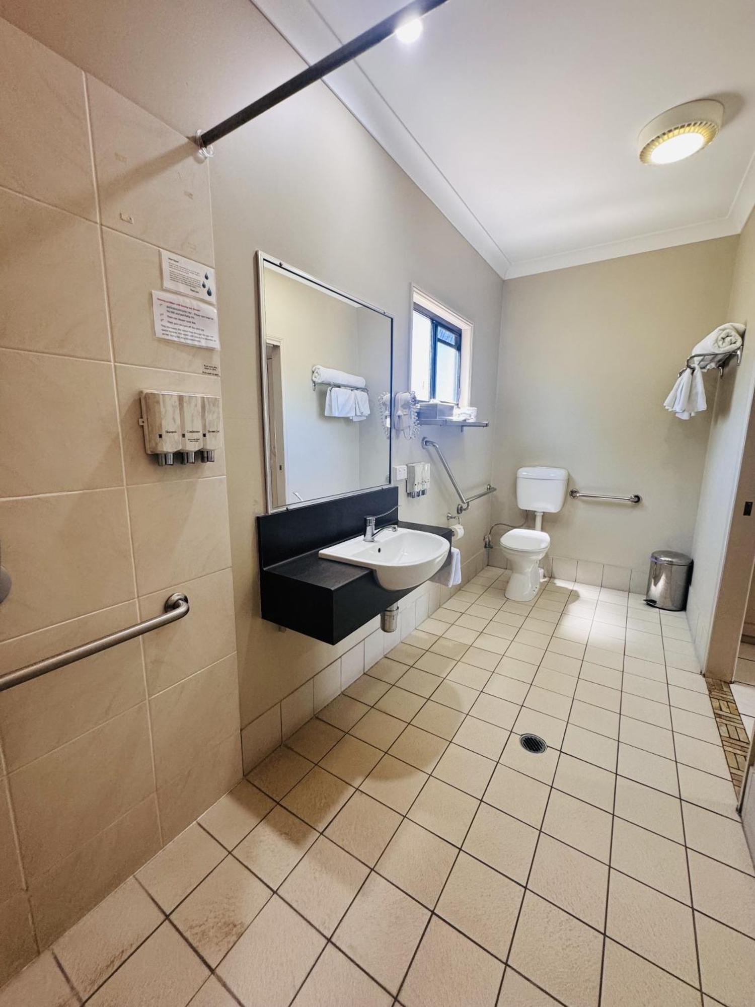 Western Bungil Creek Motel 4*