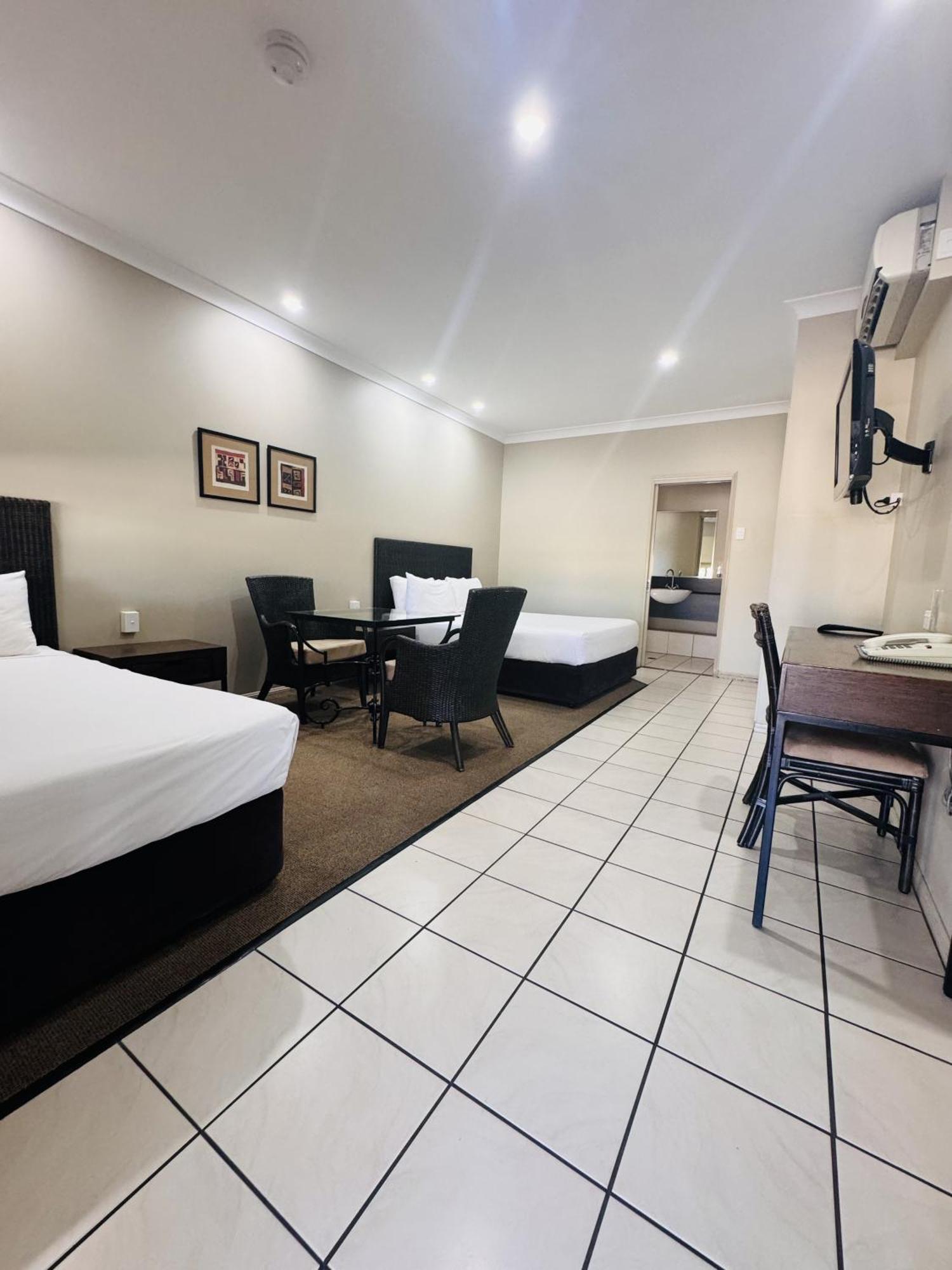 Western Bungil Creek 4*