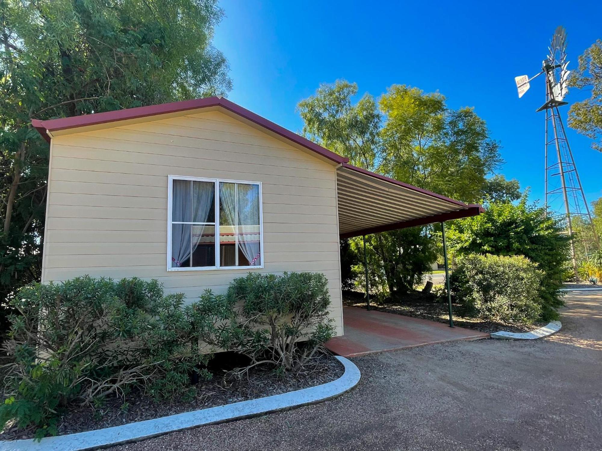 Aussie Tourist Park Motel