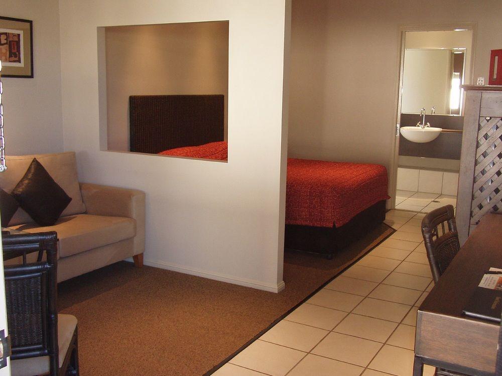Western Bungil Creek 4*